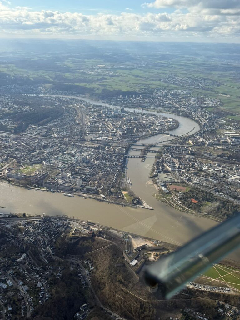 Premium-Rundflug (60 Minuten)