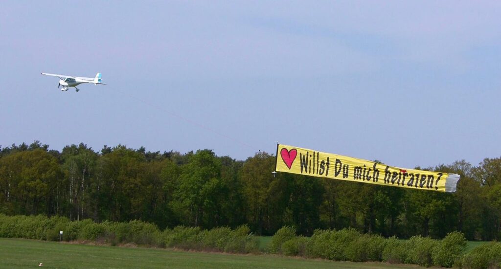 Bannerflug – Ihre Botschaft am Himmel